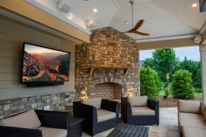 Custom Outdoor Living Solutions To Enhance Your Experience